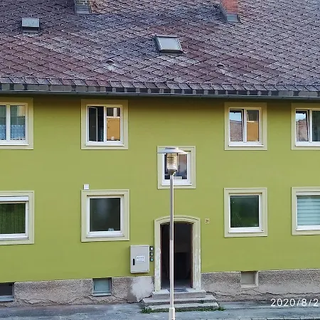 Four Seasons Josef Lejlighed