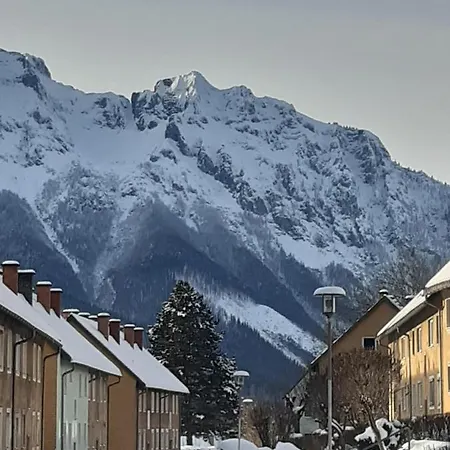 Four Seasons Josef *