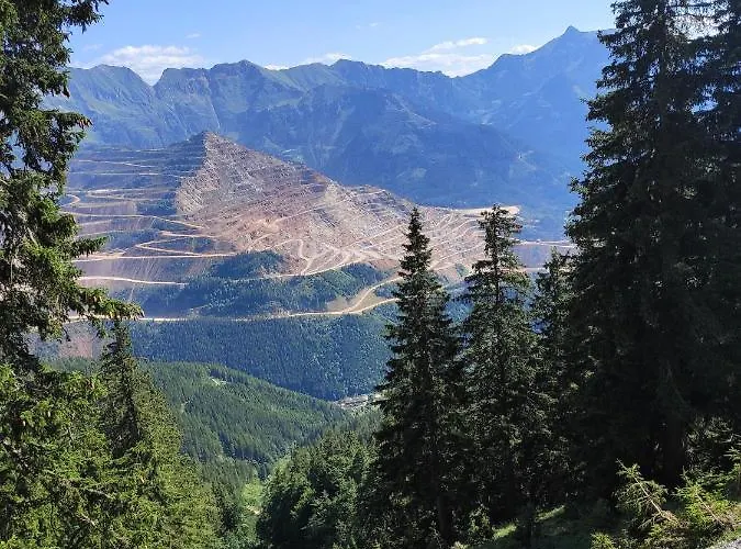 Four Seasons Josef *