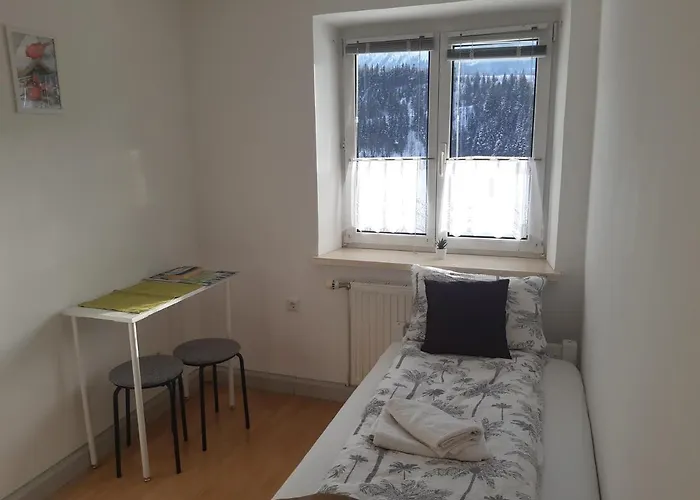 Four Seasons Josef *