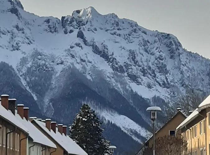 Four Seasons Josef *